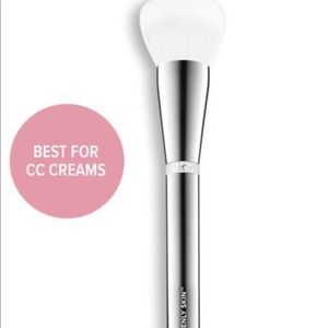 It Cosmetics Heavenly Skin #702